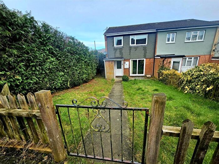 3 Bedroom End Of Terrace House To Rent In Radnor Drive, Knighton, Powys, LD7