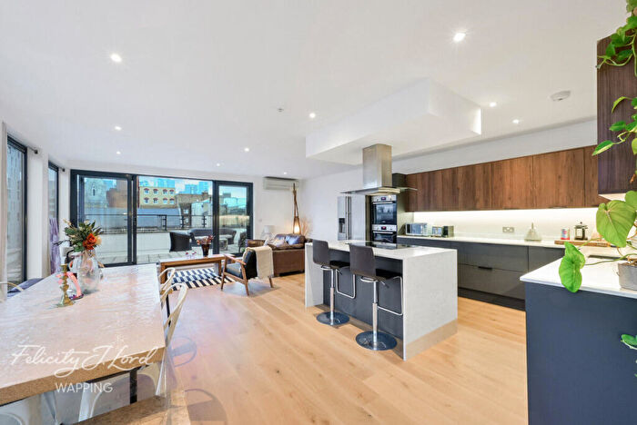 2 Bedroom Flat For Sale In Dock Street, London, E1