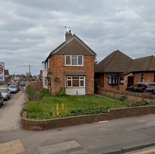 2 Bedroom Flat To Rent In Cherry Tree Lane, Rainham, RM13