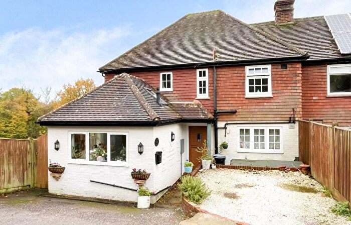 3 Bedroom End Terrace House For Sale In Rothermead, Mayfield, TN20