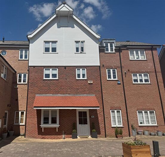 4 Bedroom Town House For Sale In Marine Walk, Burton Waters, Lincoln, LN1