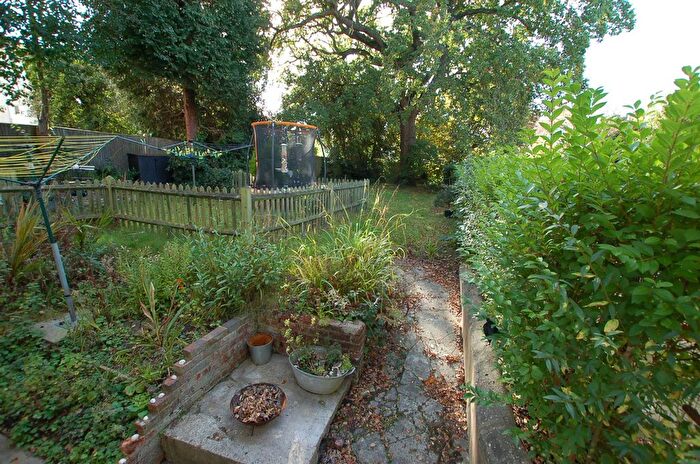 2 Bedroom Flat For Sale In Beulah Road, Tunbridge Wells, TN1