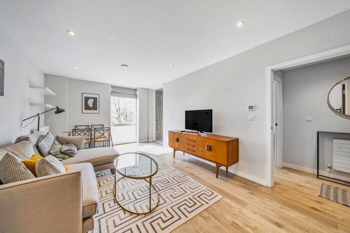 1 Bedroom Flat To Rent In Woods Road London, SE15