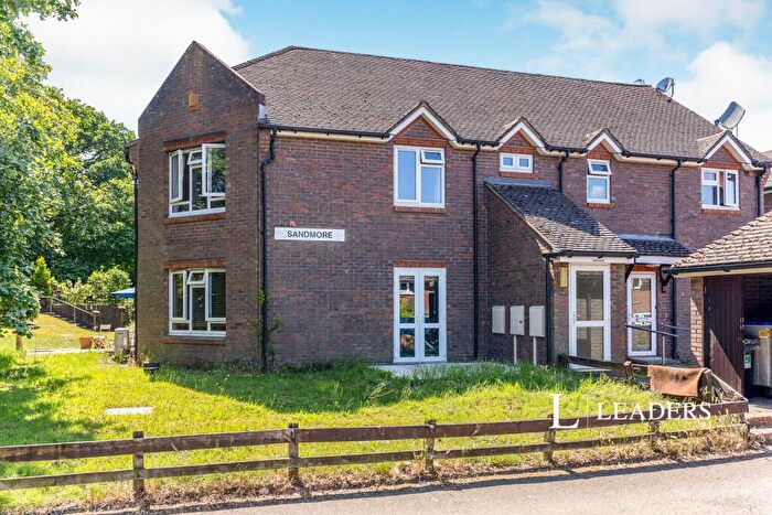 1 Bedroom Flat To Rent In Send Hill, Woking, GU23