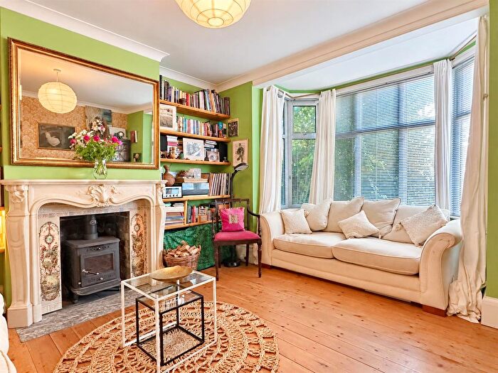 3 Bedroom Semi-detached House For Sale In Edmund Road, Hastings, TN35
