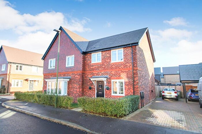 2 Bedroom Semi Detached House For Sale In Oriel Road, Horsham, West Sussex., RH12