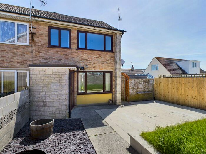 3 Bedroom Property To Rent In Courtlands, Portland, DT5