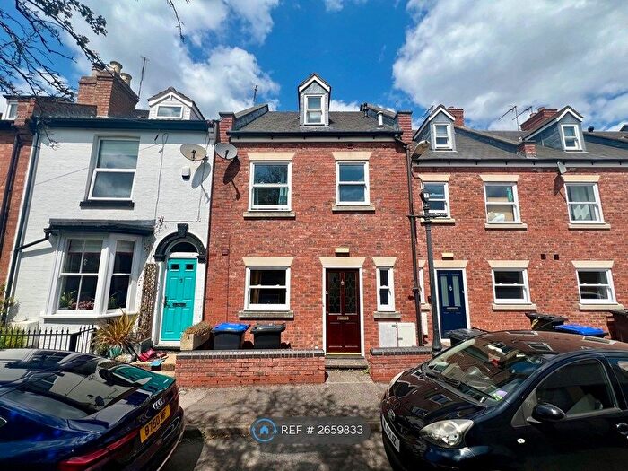 6 Bedroom Terraced House To Rent In Gordon Street, Leamington Spa, CV31