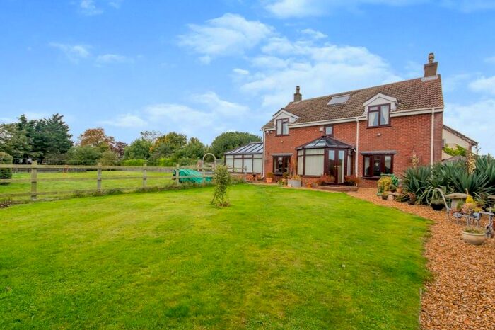 2 Bedroom Character Property For Sale In Fore Lane, Bicker, Boston, PE20