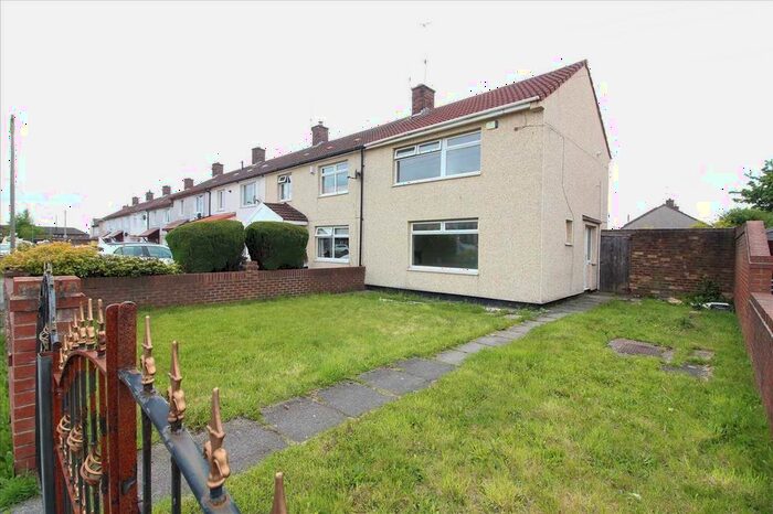 2 Bedroom End Of Terrace House To Rent In Briery Hey Avenue, Kirkby, Liverpool, L33