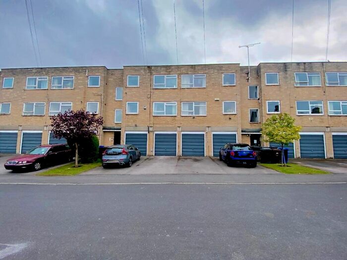 2 Bedroom Flat To Rent In Rose Mary Court, Bank House Road, Sheffield, S6