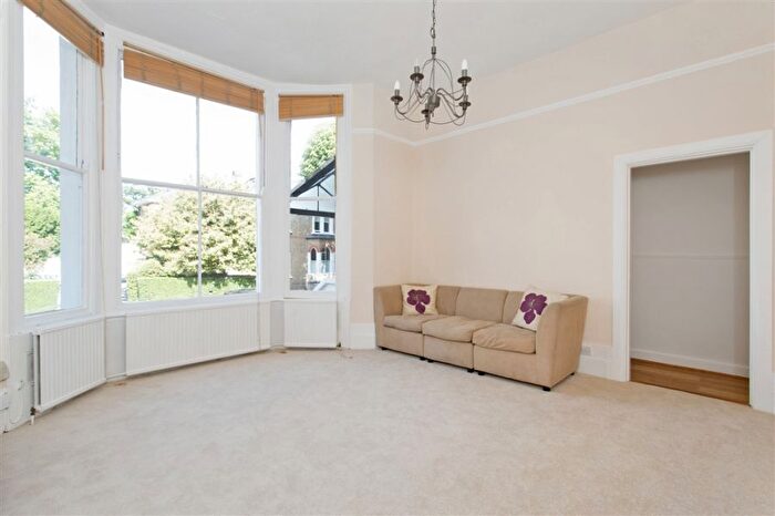 2 Bedroom Flat To Rent In Priory Road, South Hampstead, NW6