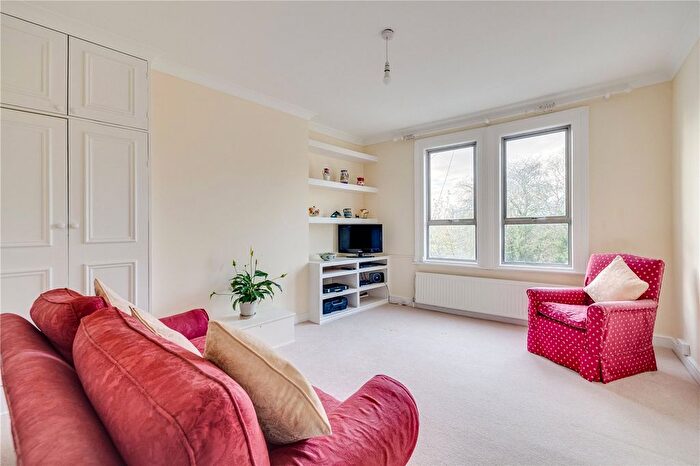 1 Bedroom Flat For Sale In Fulham Palace Road, London, SW6