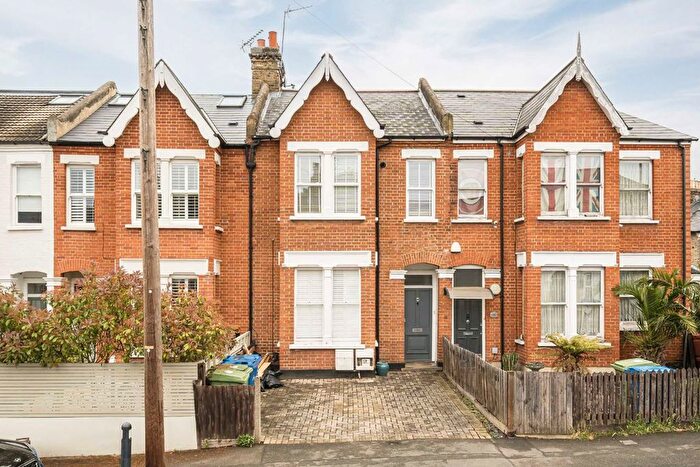 2 Bedroom Flat To Rent In Underhill Road, East Dulwich, SE22