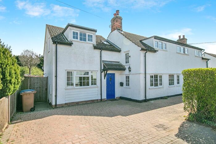 5 Bedroom Semi-Detached House For Sale In London Road, Capel St. Mary, Ipswich, IP9