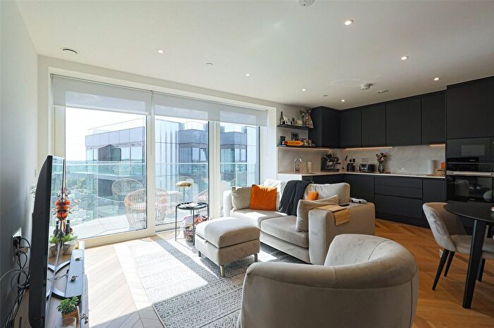 2 Bedroom Flat For Sale In Brigadier Walk, Woolwich, SE18