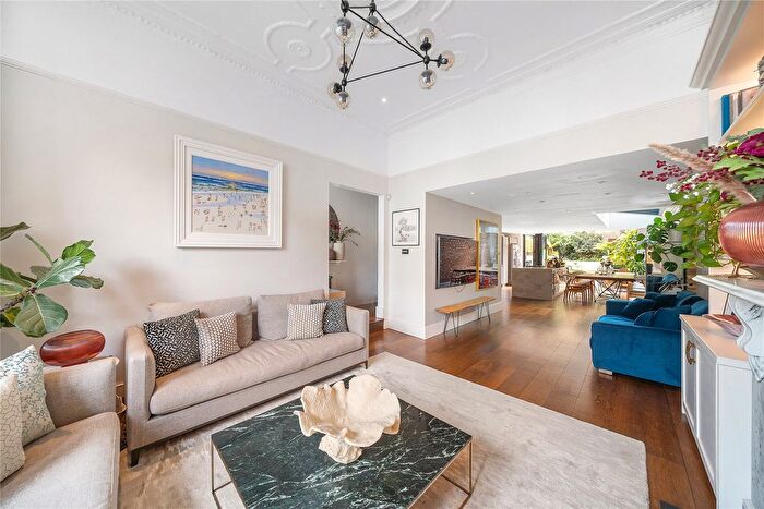 5 Bedroom Terraced House For Sale In Abbeville Road, London, SW4