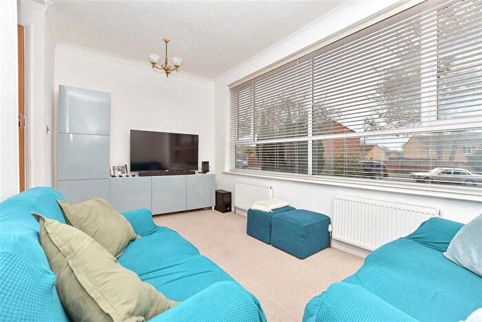 4 Bedroom Semi-detached House For Sale In Mierscourt Road, Rainham, Gillingham, Kent, ME8