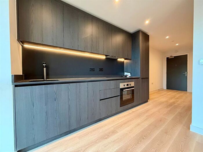 1 Bedroom Flat To Rent In Dutton Street, Manchester, M3