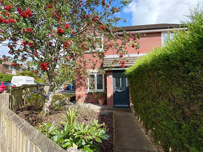 2 Bedroom Detached House For Sale In Lewis Drive, Heywood, Greater Manchester, OL10