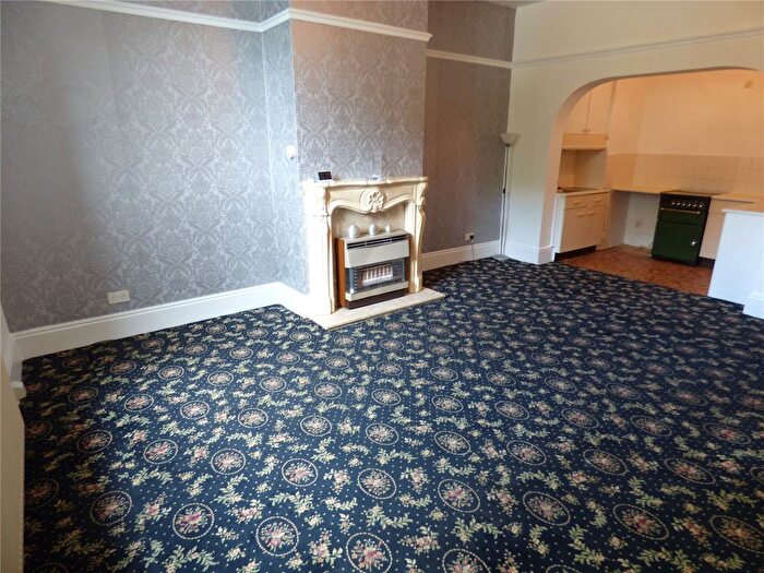1 Bedroom Flat To Rent In Regent Street, Haslingden, Rossendale, BB4
