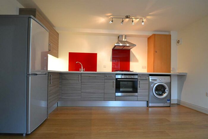 1 Bedroom Apartment To Rent In Princes Road, Earlswood, RH1