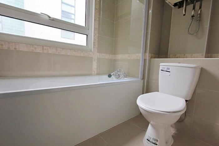 1 Bedroom House To Rent In Hilltop House, N6