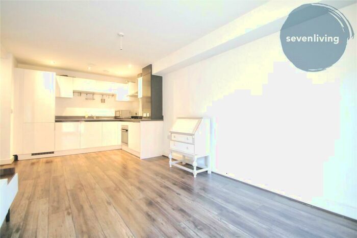 2 Bedroom Apartment To Rent In Cotton House, Fabrick Square, Lombard Street, Birmingham, B12
