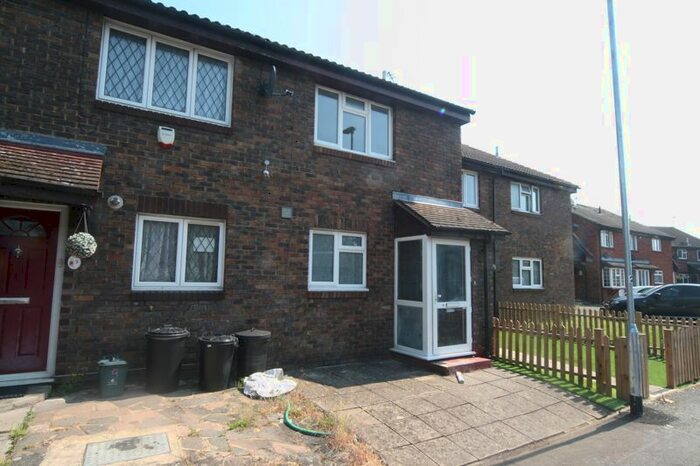 2 Bedroom Terraced House To Rent In Aldenham Drive, Uxbridge, UB8