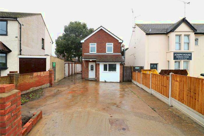 3 Bedroom Detached House To Rent In Elm Road, Shoeburyness, Southend On Sea, Essex, SS3