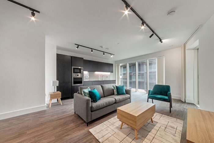1 Bedroom Flat To Rent In Victoria Road, Acton, W3