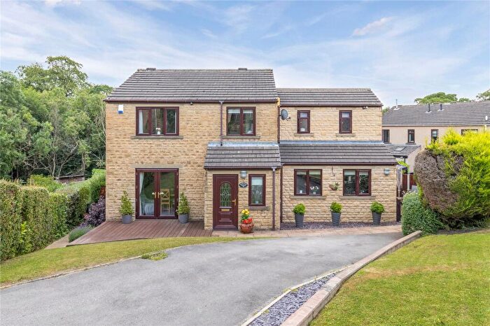 5 Bedroom Detached House For Sale In High Green Drive, Silsden, BD20