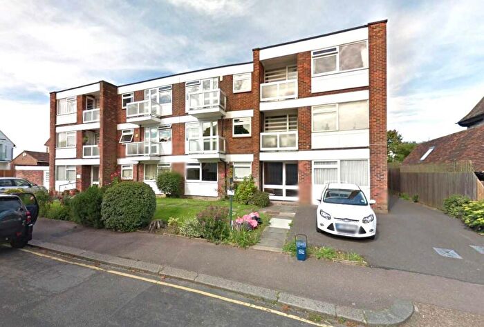 2 Bedroom Apartment To Rent In Vernon Road, Vernon Court, Marine Estate, SS9