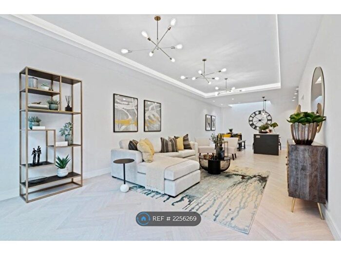 4 Bedroom Terraced House To Rent In London, London, SW2