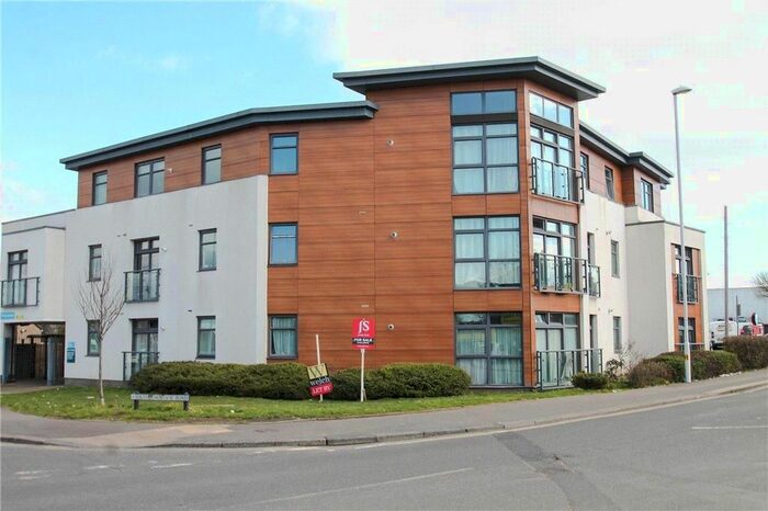 2 Bedroom Flat To Rent In Dominion Road, Worthing, BN14