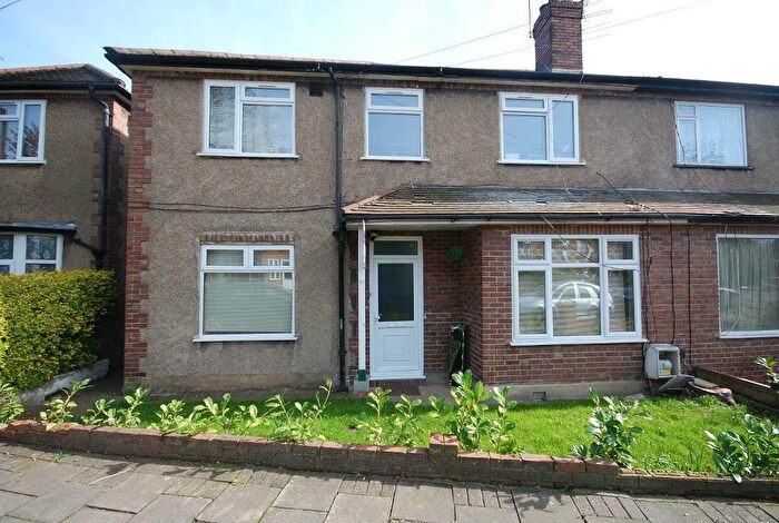 2 Bedroom Maisonette To Rent In Byron Road, Wembley, Middlesex, HA0