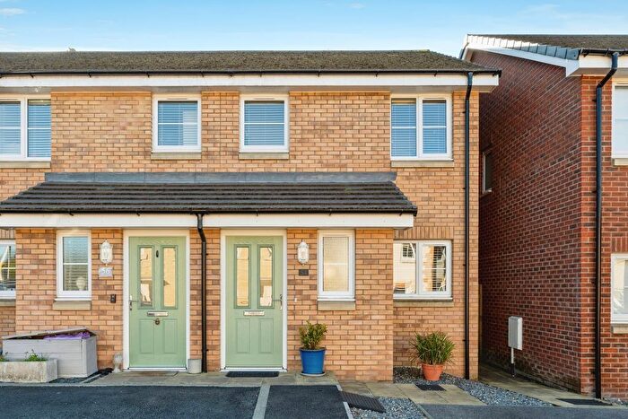 2 Bedroom Terraced House For Sale In Scotts Road, Swansea, West Glamorgan, SA1