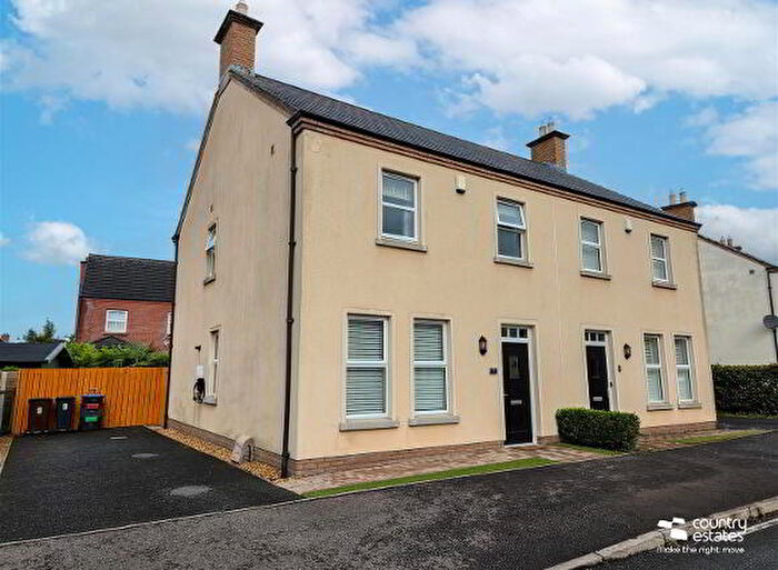 3 Bedroom Semi-Detached House For Sale In Readers Way, Ballyclare, BT39