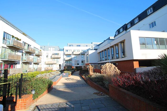 2 Bedroom Flat To Rent In Somerhill Avenue, Hove, BN3