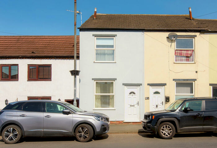 2 Bedroom End Of Terrace House To Rent In Main Street, Methley, Leeds, LS26