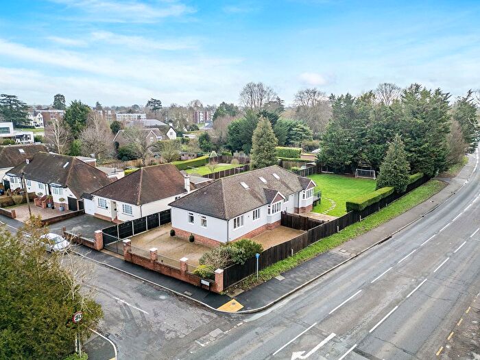 4 Bedroom Bungalow For Sale In Mayfield Gardens, Staines Upon Thames, TW18