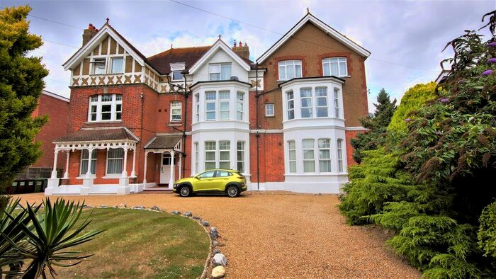 2 Bedroom Flat To Rent In Hastings Road, Bexhill-On-Sea, TN40