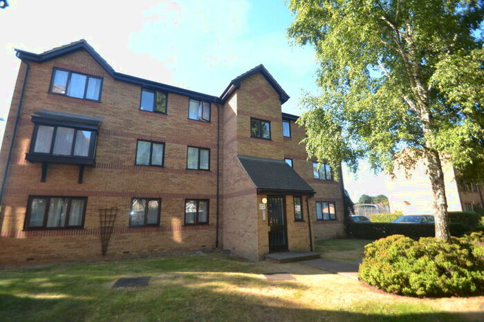 2 Bedroom Apartment To Rent In Greenslade Road, Barking, Essex, IG11