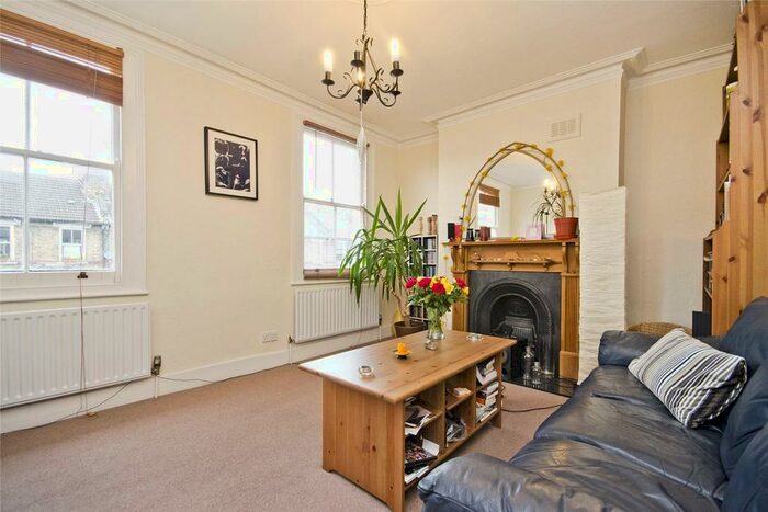 1 Bedroom Flat To Rent In Mabley Street, Hackney, London, E9