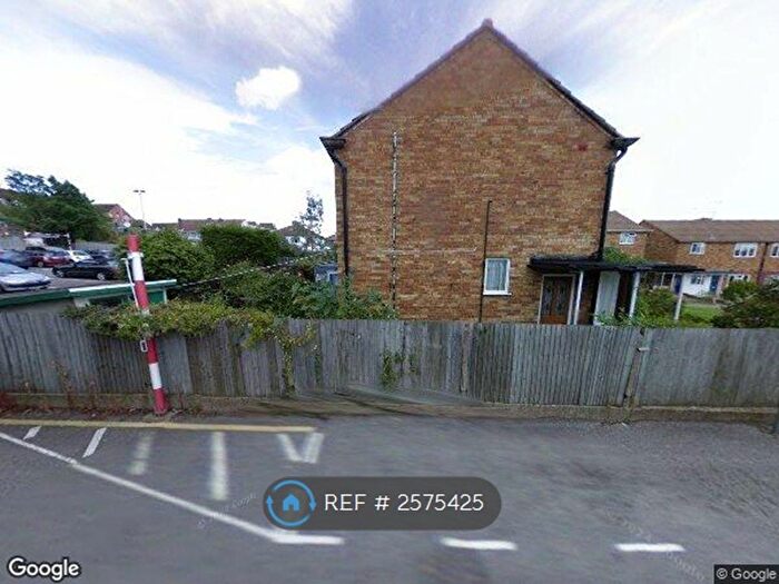 1 Bedroom Flat To Rent In High Views Close, Potters Bar, EN6