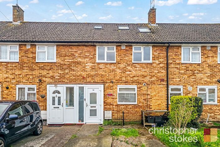 3 Bedroom Terraced House For Sale In Limes Road, Cheshunt, Hertfordshire, EN8