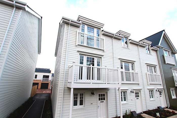 4 Bedroom Town House To Rent In Longwater Avenue, Green Park, Reading, RG2