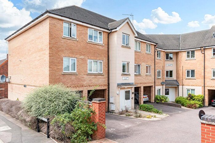2 Bedroom Apartment For Sale In Lady Margaret Gardens, St. Johns Court, SG12
