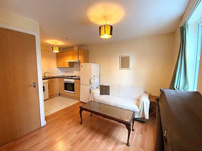 2 Bedroom Flat To Rent In St. James's Road, Southsea, PO5