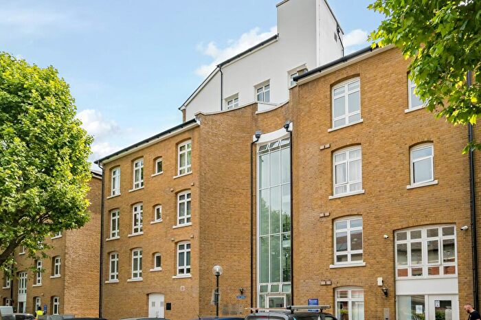 1 Bedroom Apartment To Rent In Park Central Building, Bow Quarter, E3